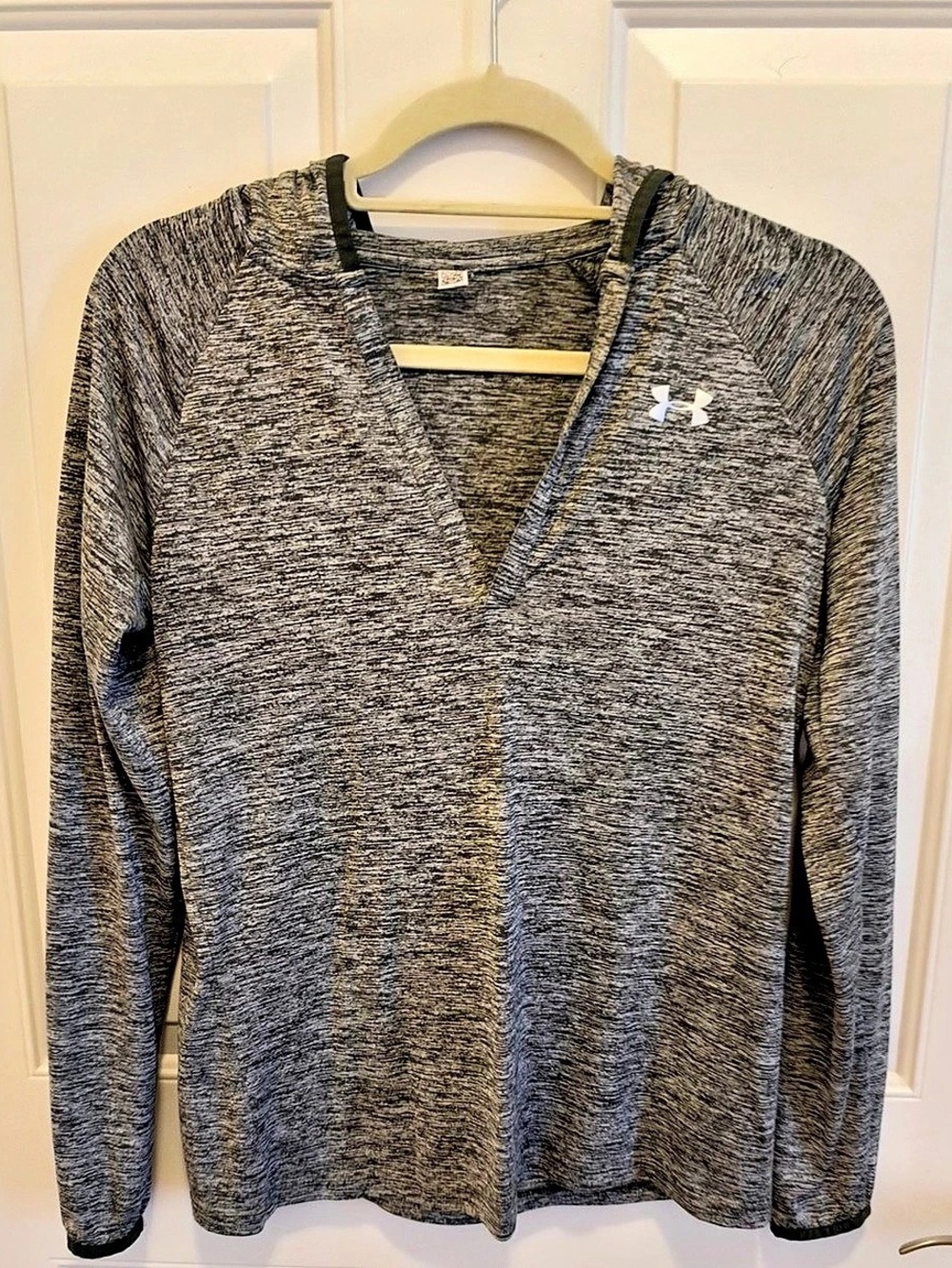 Under Armour Men's Gray Pullover Size Medium
